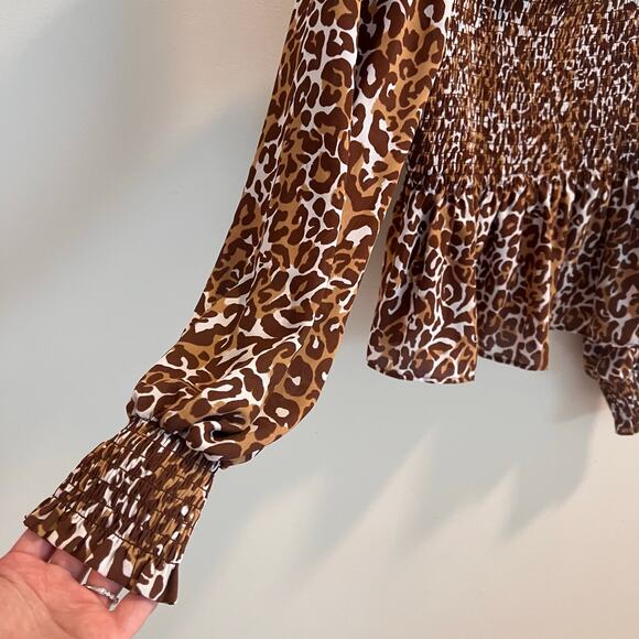 Lilly Pulitzer Leopard Demi Long Sleeve Smocked Top Size M - Picture 6 of 9